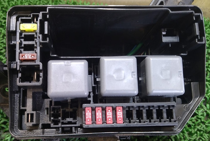 photo fuse box